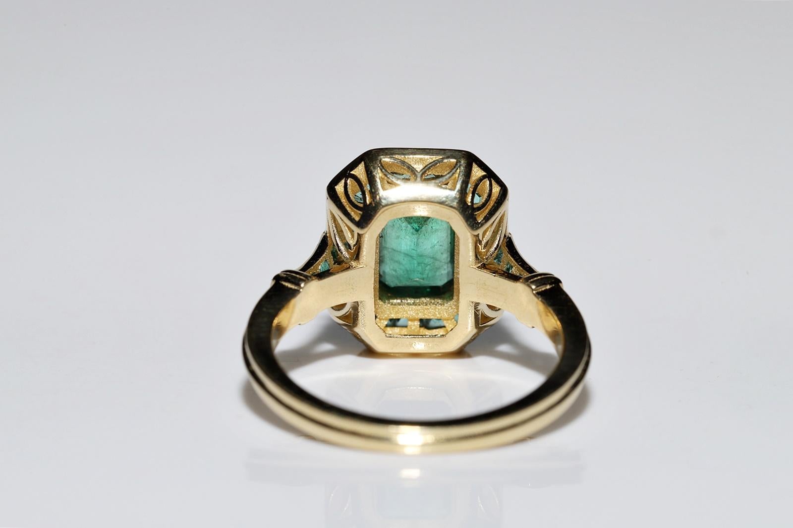 New Made 18k Gold Natural Emerald Decorated Amazing Square Style Ring For Sale 1