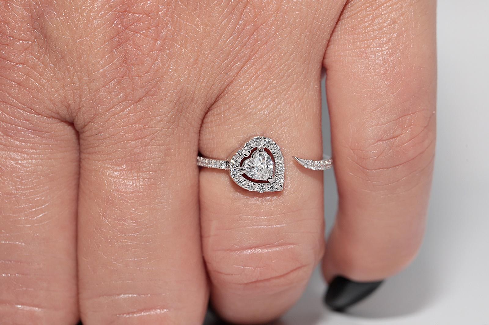Anillo de diamantes naturales talla corazón y talla brillante en oro de 18 quilates de nueva factura en venta 11