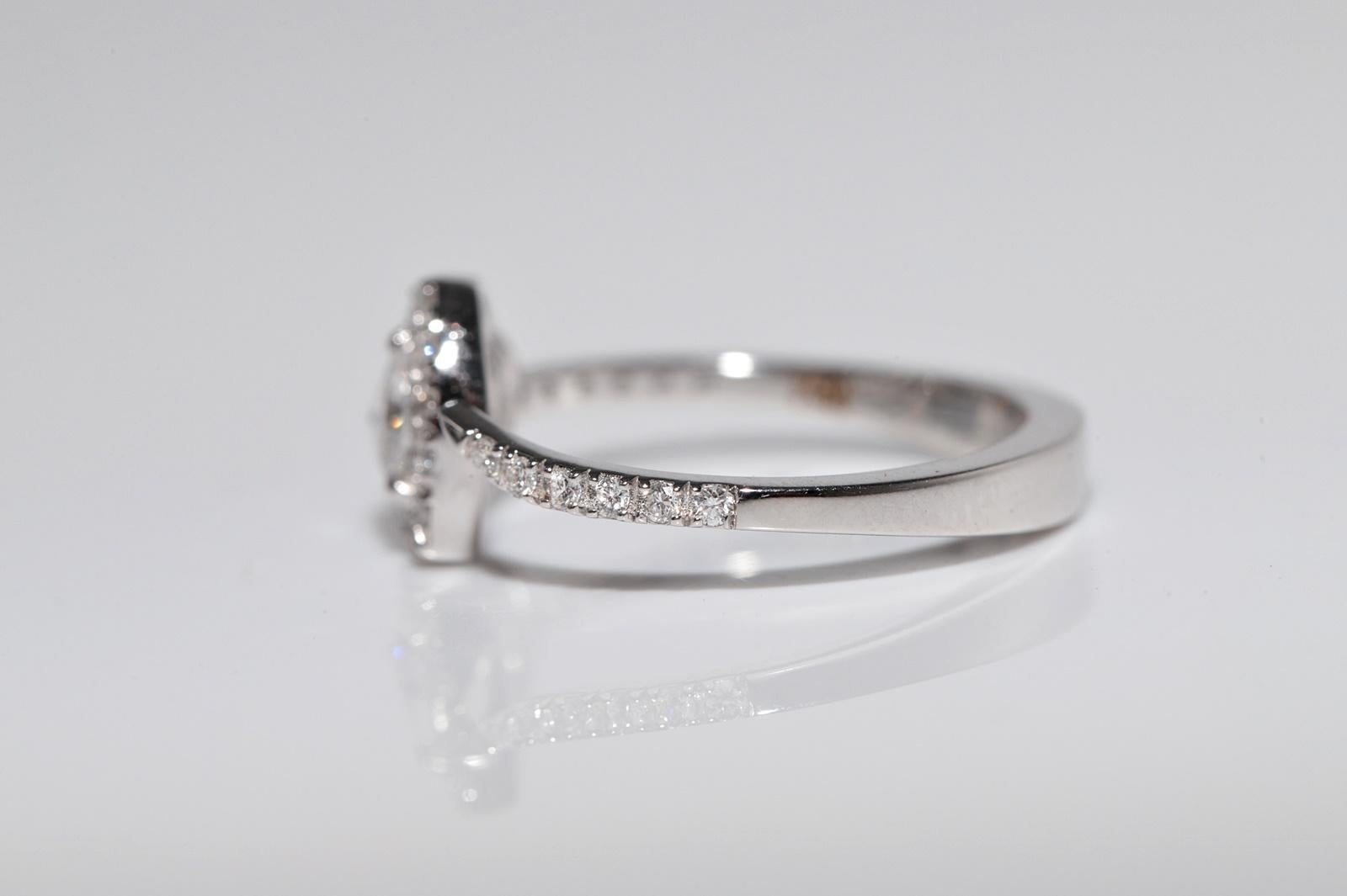 Anillo de diamantes naturales talla corazón y talla brillante en oro de 18 quilates de nueva factura en venta 2