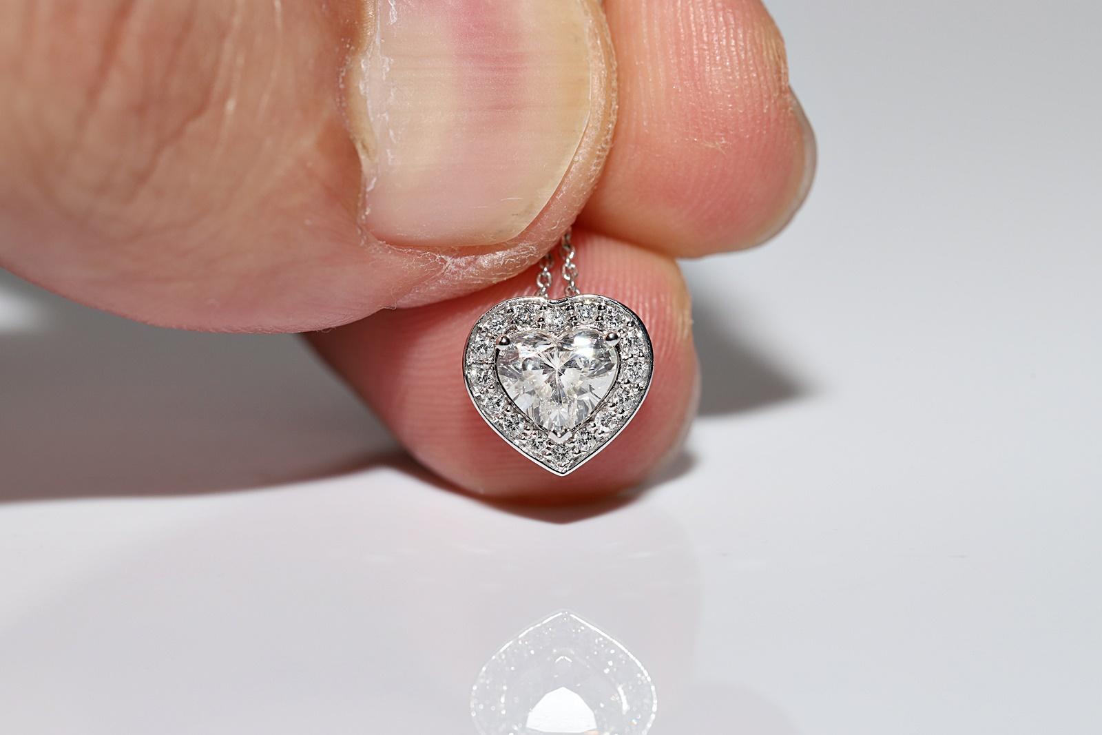 Neuer 18 Karat Gold Anhänger mit natürlichem Diamanten im Herzschliff und Diamanten im Brillantschliff im Angebot 3