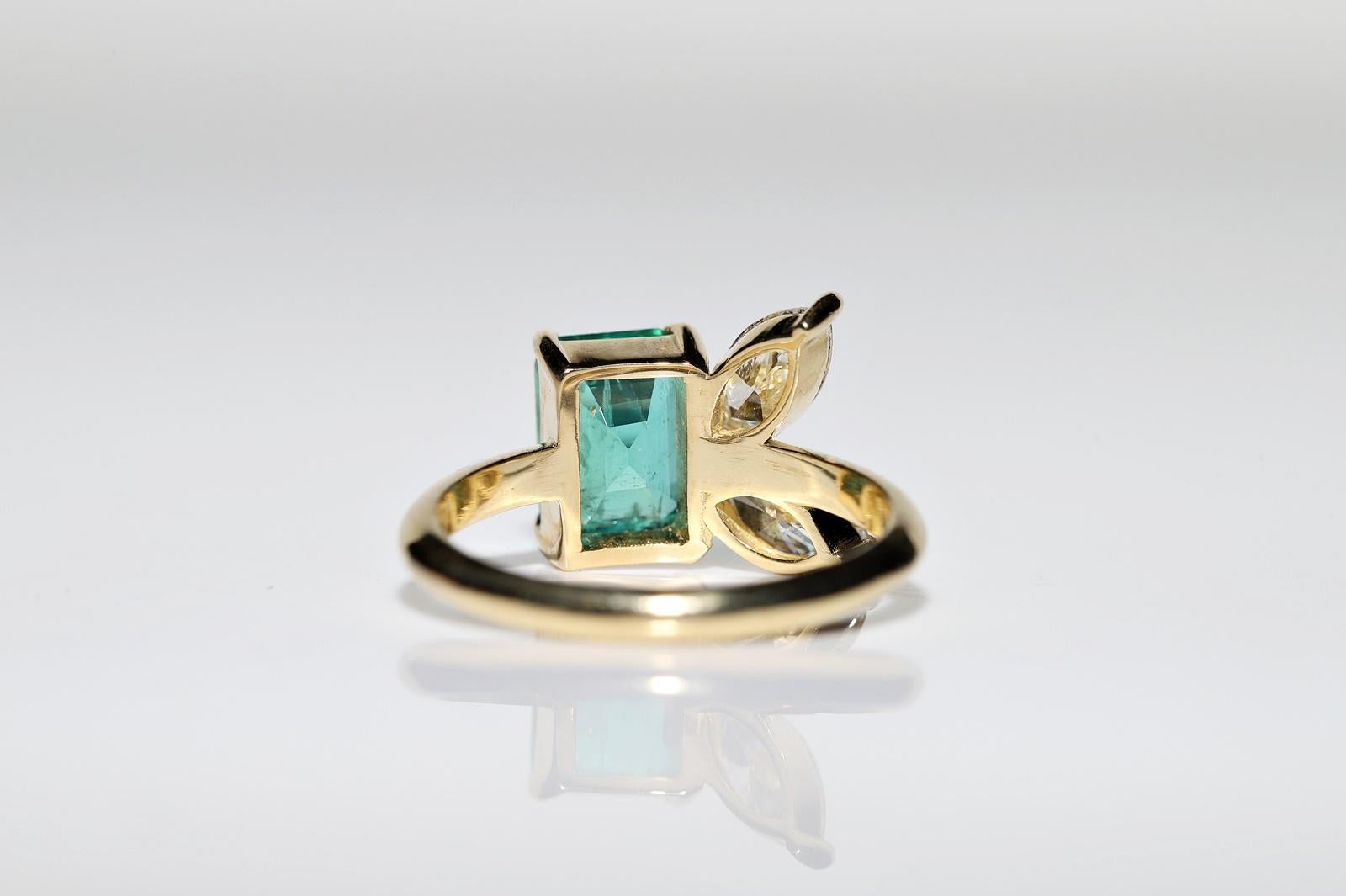 New Made 18k Gold Natural Marquise Cut Diamond And Emerald Decorated Ring  For Sale 4