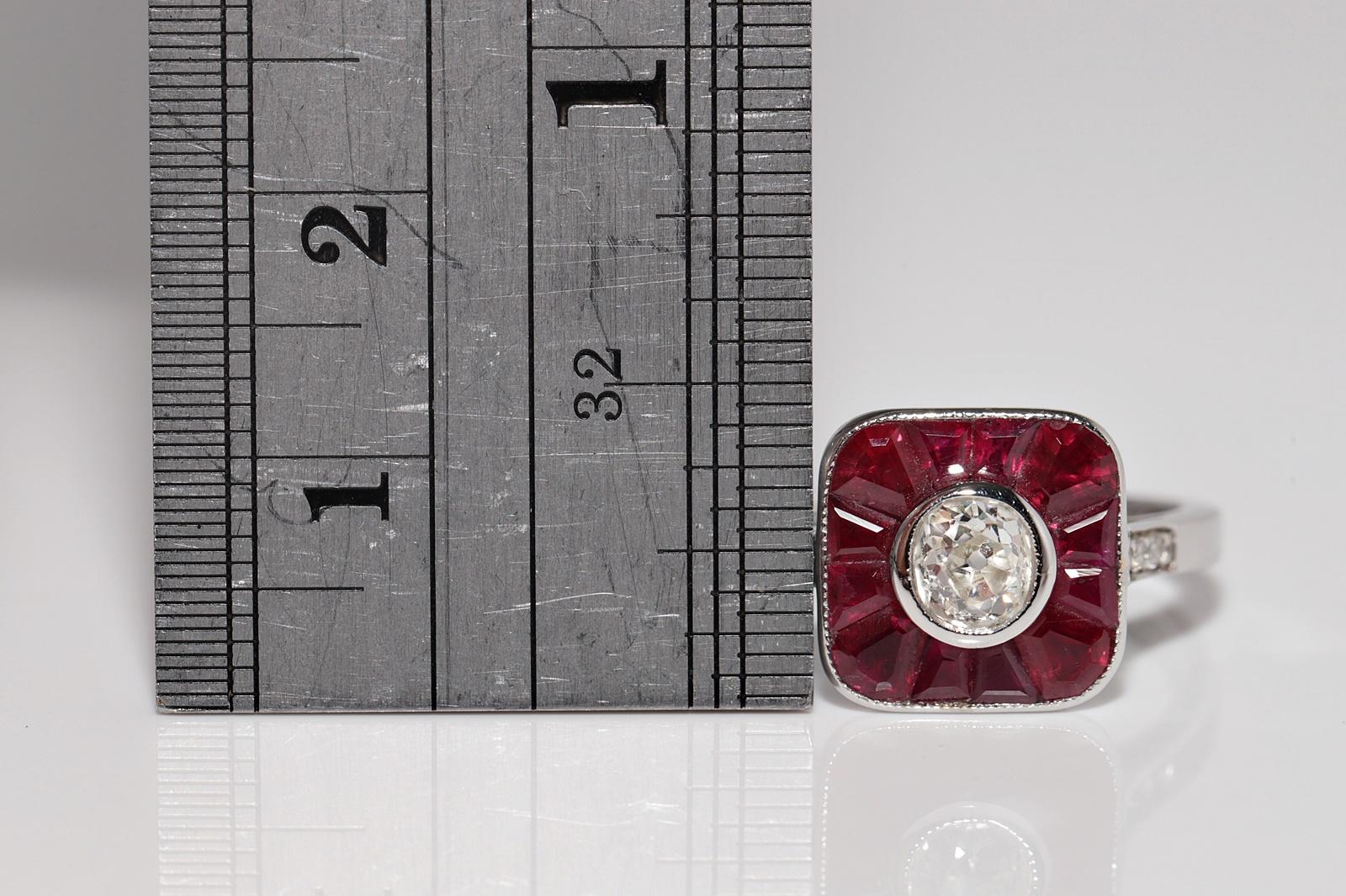 New Made Bague en or 18k ornée d'un diamant naturel taille ancienne et d'un rubis taille baguette en vente 4