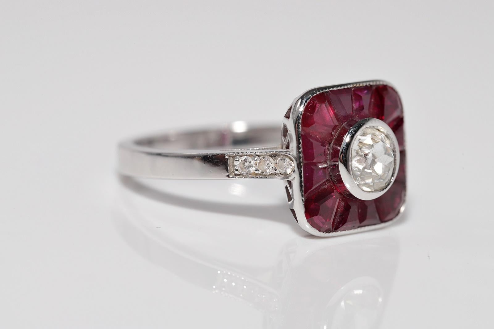 New Made Bague en or 18k ornée d'un diamant naturel taille ancienne et d'un rubis taille baguette en vente 11