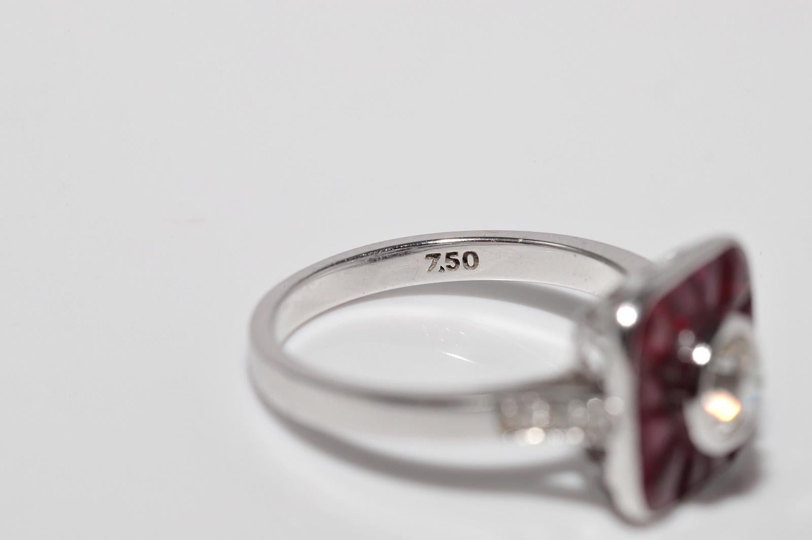 New Made Bague en or 18k ornée d'un diamant naturel taille ancienne et d'un rubis taille baguette en vente 3