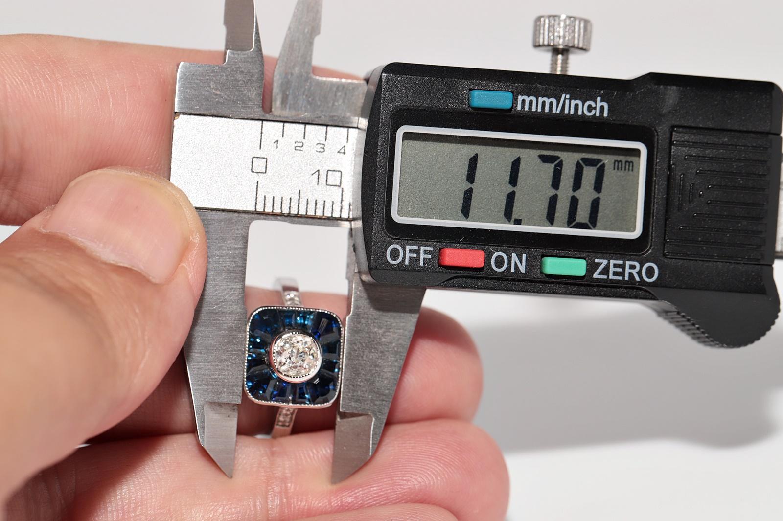 Neuer Ring aus 18 Karat Gold mit natürlichem Diamanten im Altschliff und Saphiren im Baguetteschliff im Angebot 6