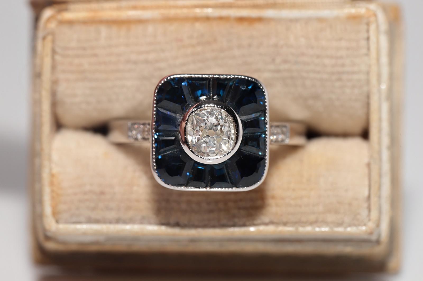 In sehr gutem Zustand.
Das Gesamtgewicht beträgt 4,7 Gramm.
Der Hauptdiamant hat 0,51 Karat.
Insgesamt ist Seite Diamant 0,12 ct.
Der Diamant ist in der Regel H Farbe und s1 Klarheit.
Insgesamt ist Saphir 1 ct.
Ringgröße ist US 6.8 
Wir können jede