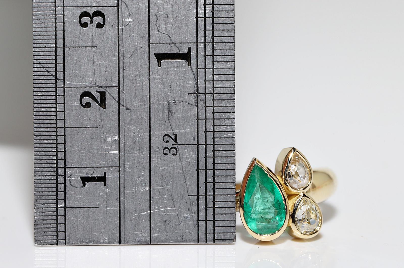 Neu, 18 Karat Gold, natürlicher Diamant im Altschliff und Smaragd im Altschliff  Verzierter Ring im Angebot 4