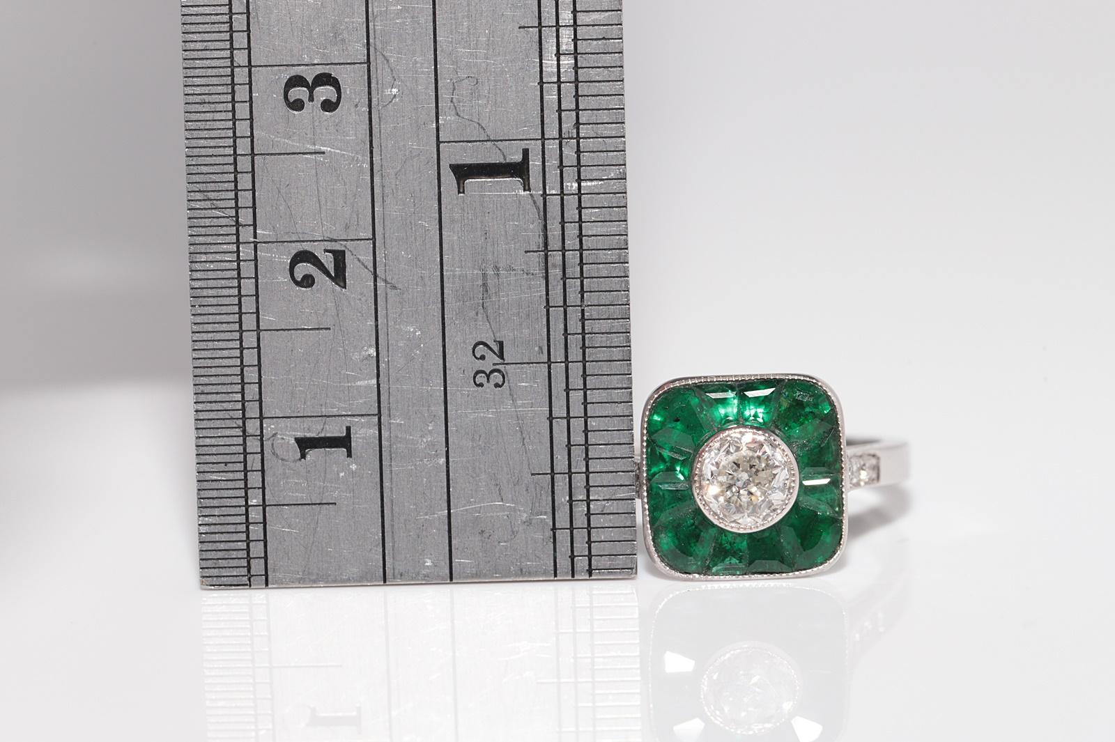 New Made Bague en or 18k diamant naturel taille ancienne et émeraude en vente 4