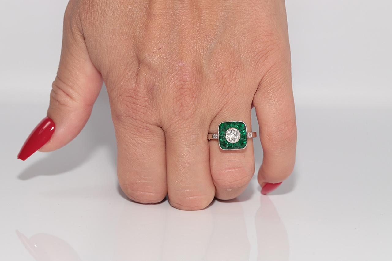 New Made Bague en or 18k diamant naturel taille ancienne et émeraude en vente 8