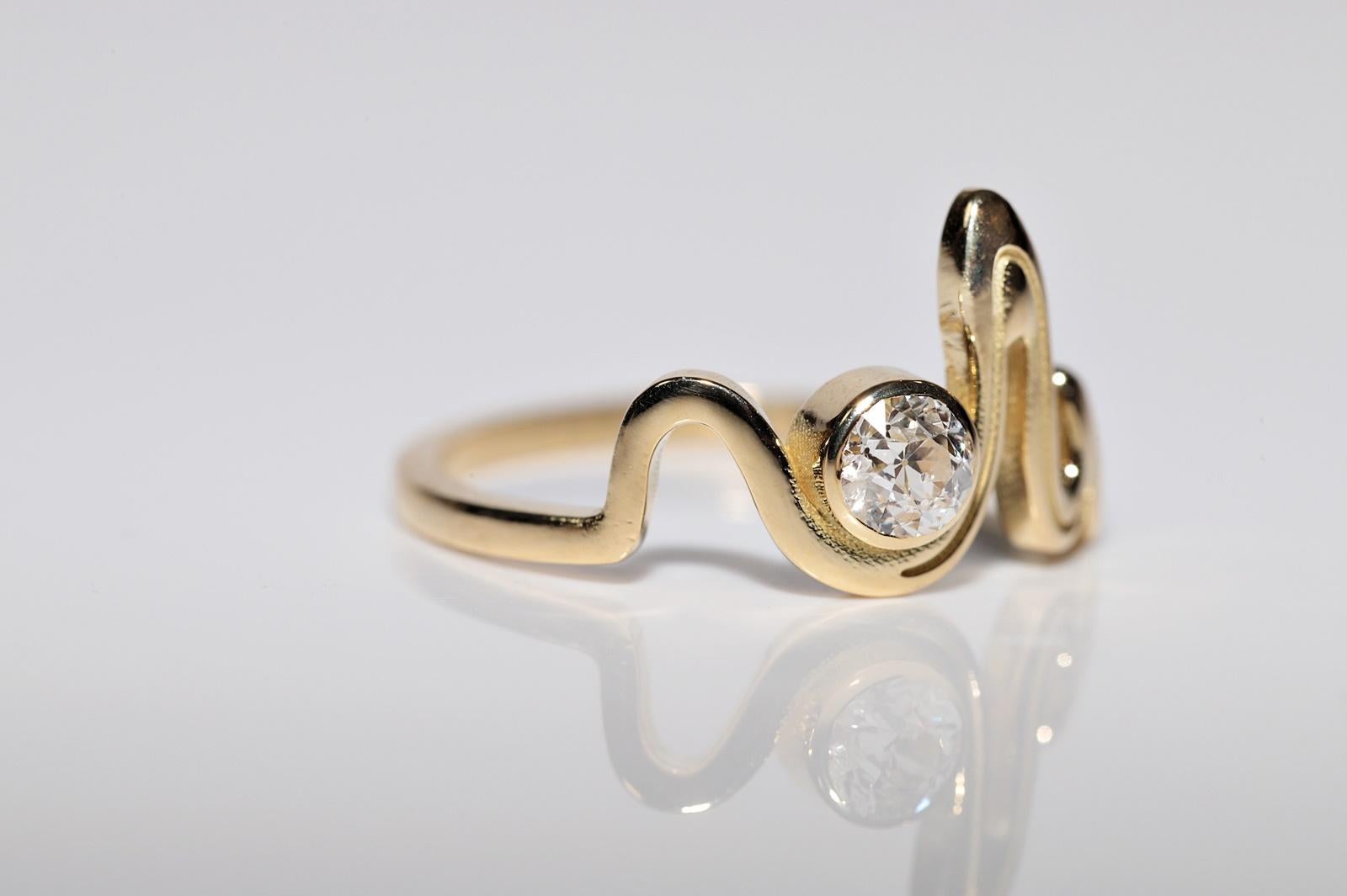 New Made 18k Gold Natural Old Cut Diamond Decorated Solitaire Ring For Sale 13