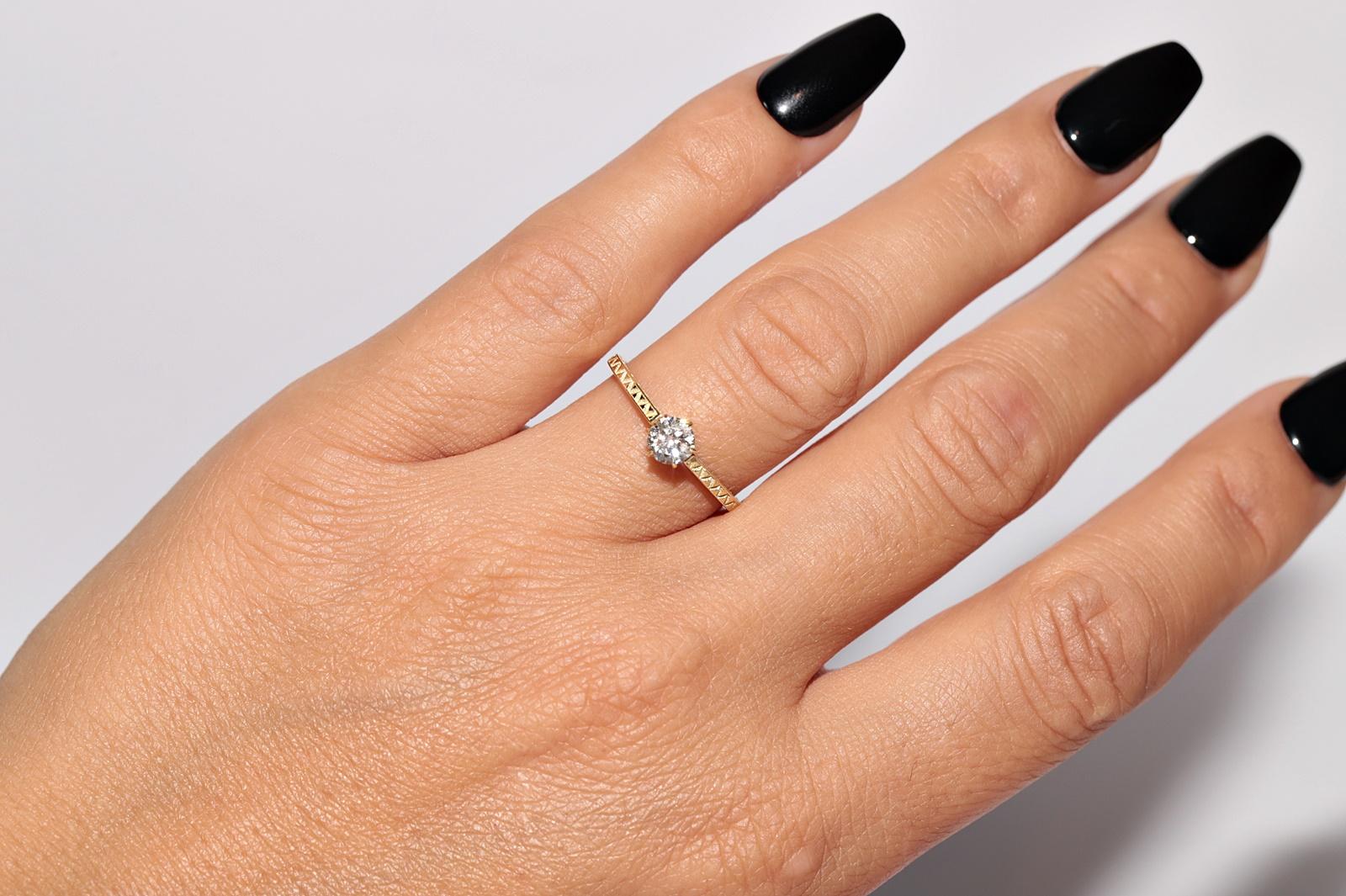 New Made 18k Gold Natural Old Cut Diamond Decorated Solitaire Wedding Ring For Sale 6