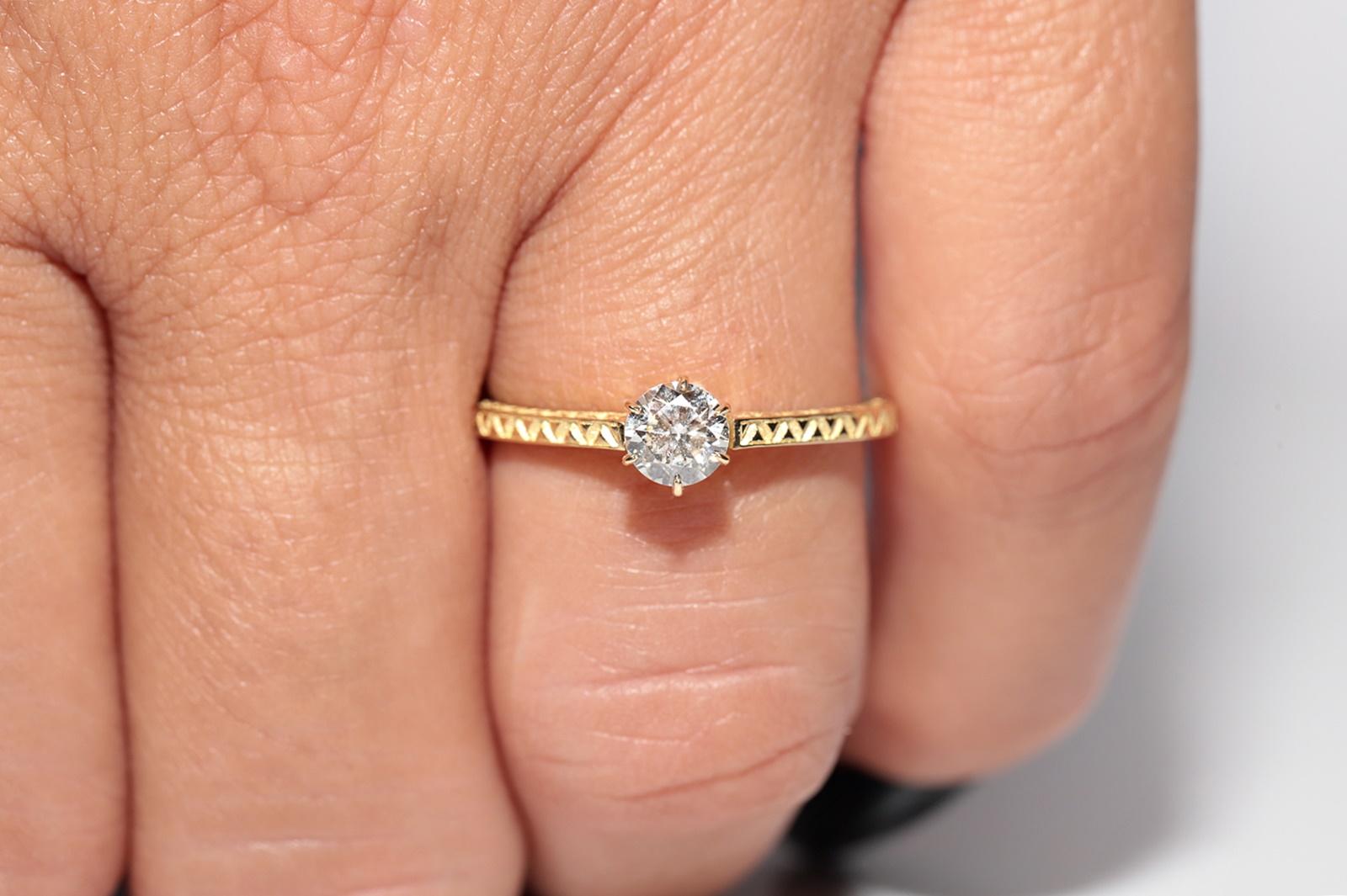 New Made 18k Gold Natural Old Cut Diamond Decorated Solitaire Wedding Ring For Sale 7