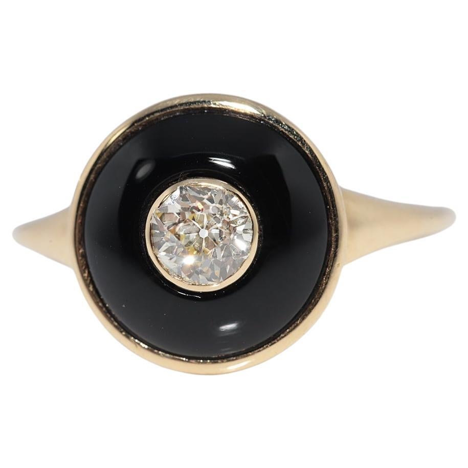 New Made 18k Gold Natural Old Cut Diamond Onyx Decorated Solitaire Ring