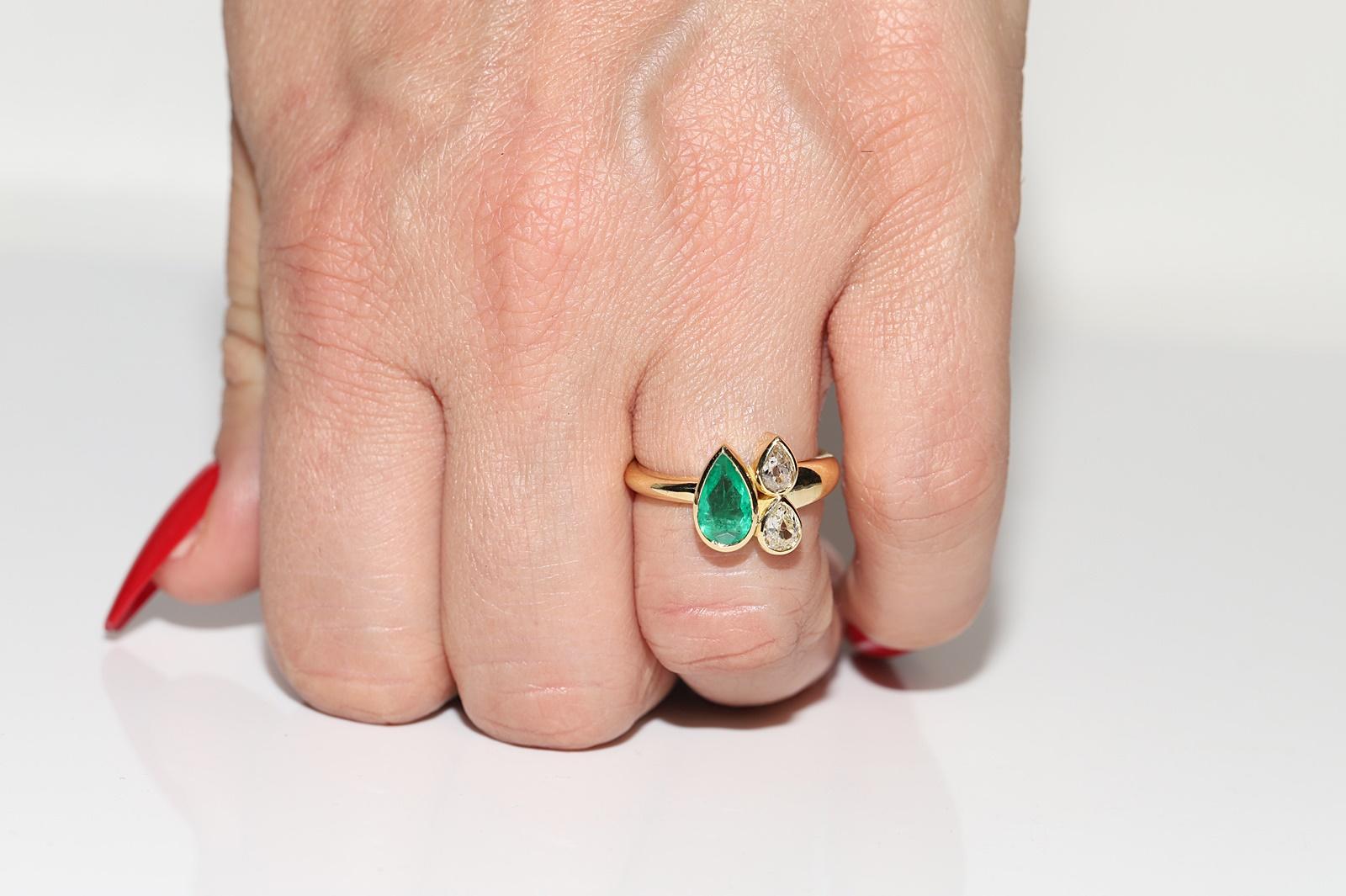 New Made 18k Gold Natural Old Pear Cut Diamond And Emerald  Decorated Ring For Sale 9