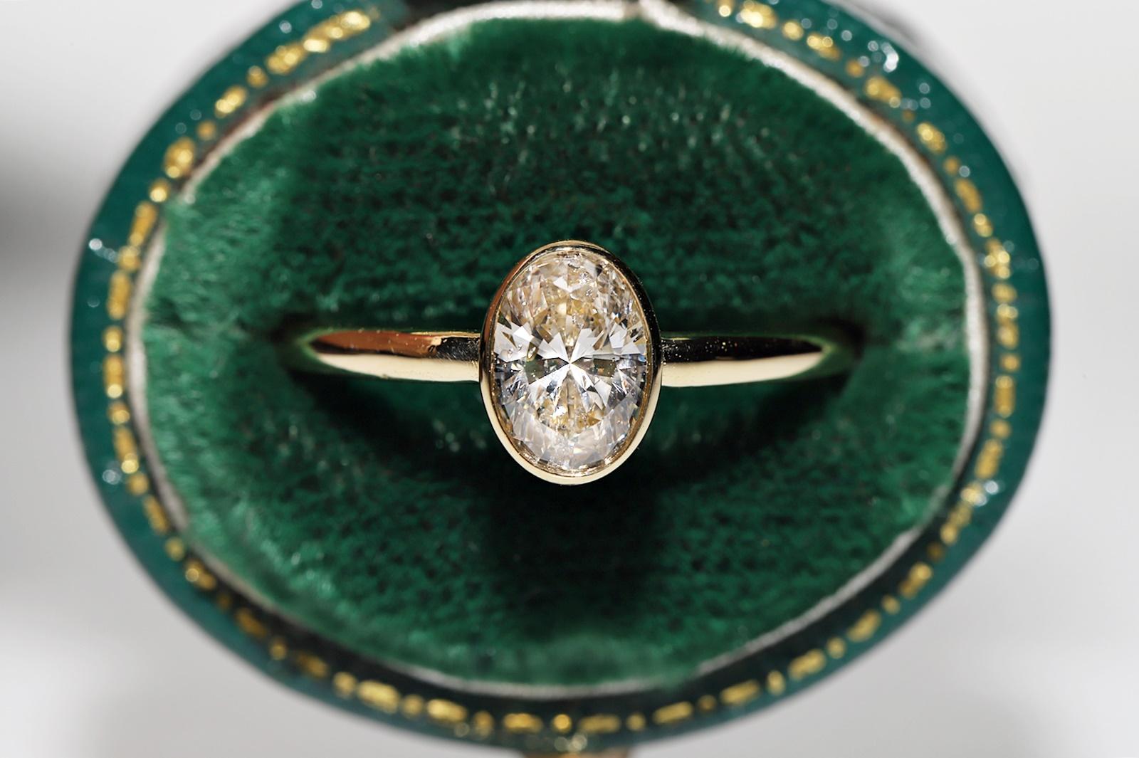 In very good condition.
Total weight is 2.7 grams.
Totally is diamond 0.84 ct.
The diamond is has J color and s1.
Ring size is US 6.7 (We offer free resizing)
We can make any size.
Box is not included.
Please contact for any questions.