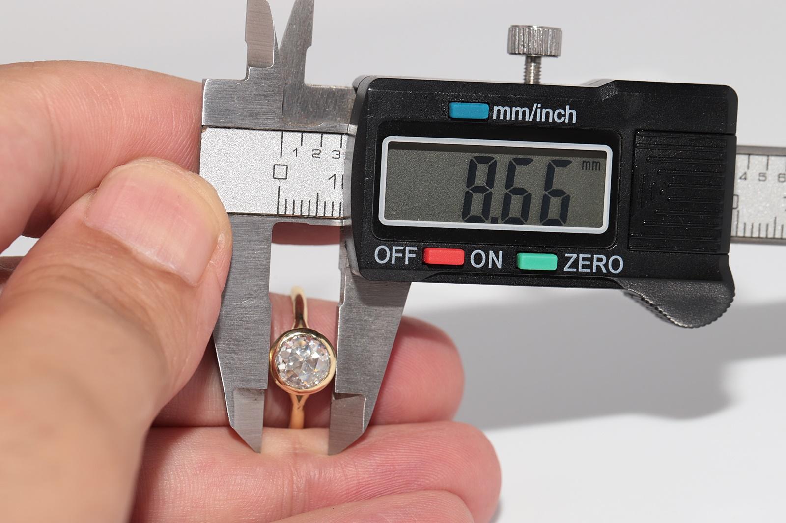 New Made 18k Gold Natural Rose Cut Diamond Decorated Solitaire Ring For Sale 10