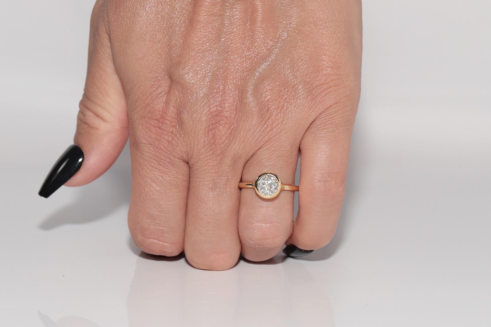 New Made 18k Gold Natural Rose Cut Diamond Decorated Solitaire Ring For Sale 12