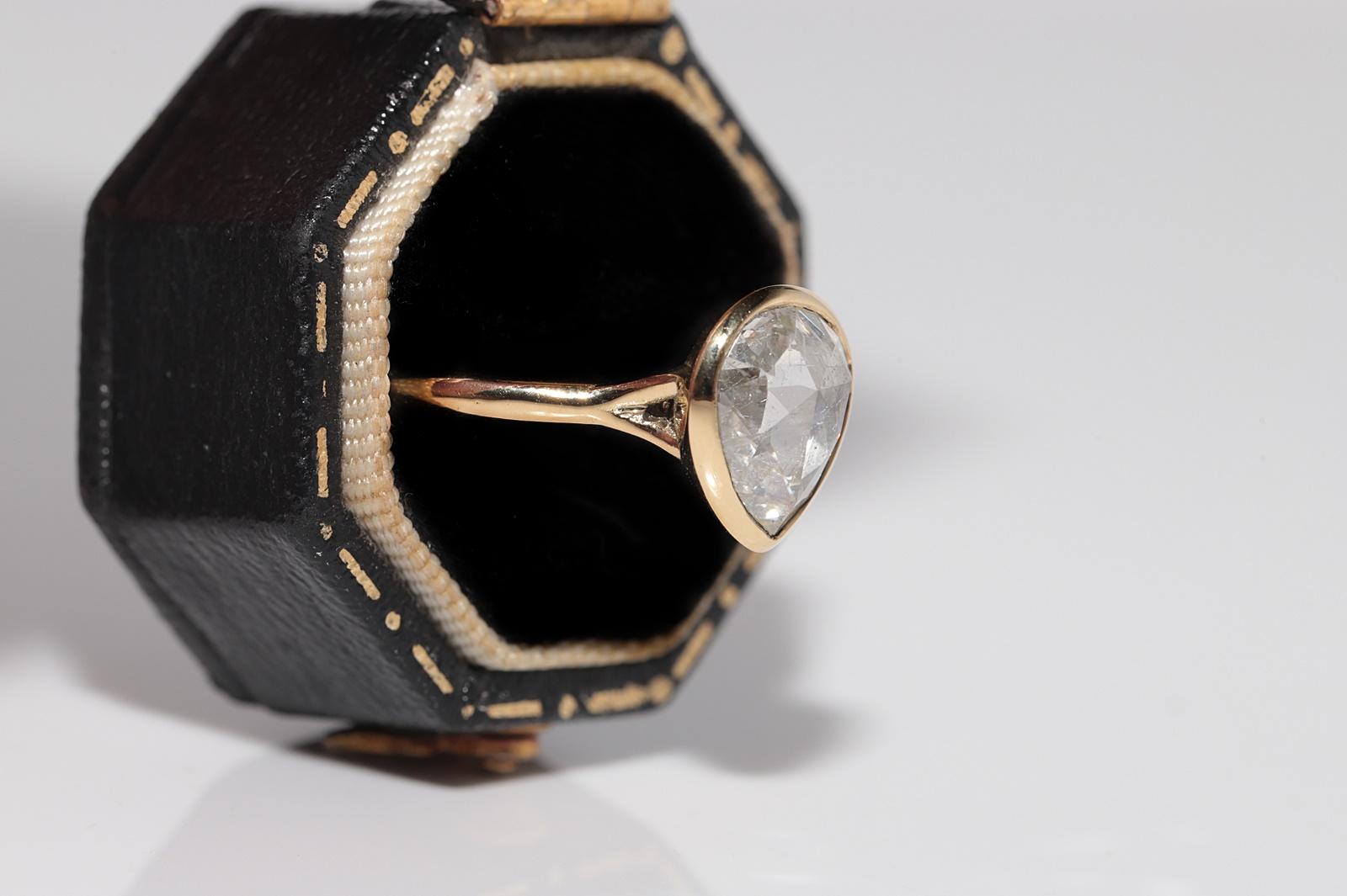 Moderno New Made 18k Gold Anello solitario in oro naturale con diamanti taglio rosa e taglio a pera in vendita