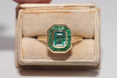 New Made 18k Gold Natural Square Cut And Caliber Cut Emerald Ring