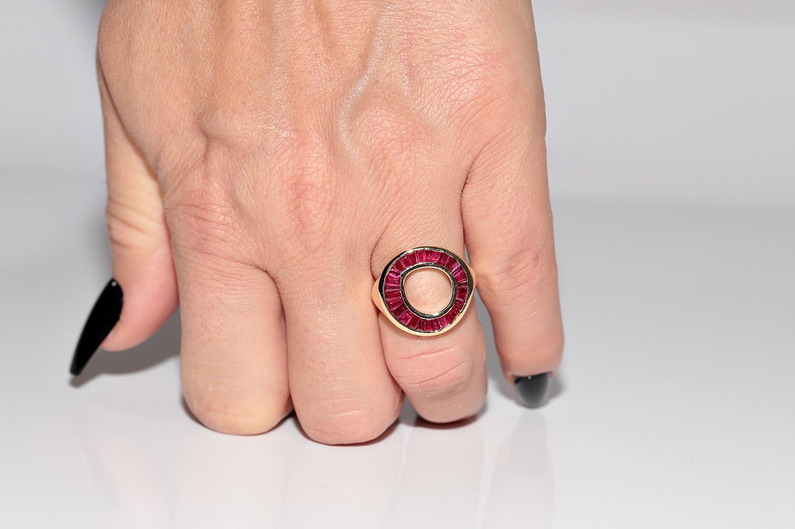 New Made 18k Gold natürlichen konischen Schliff Rubin dekoriert Runde  Ring im Angebot 8