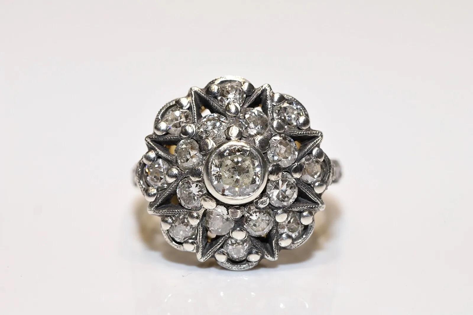 Neuer handgefertigter 18 Karat Gold Top Silber handgefertigter natürlicher Diamant-Dekorierter Ring im Angebot 7