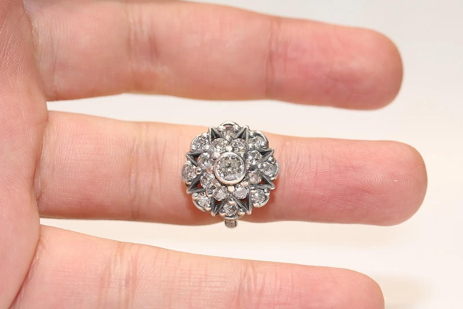 Neuer handgefertigter 18 Karat Gold Top Silber handgefertigter natürlicher Diamant-Dekorierter Ring im Angebot 2