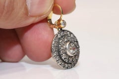 Neuer handgefertigter Ohrring, 18 Karat Gold Top Silber natürlicher Diamant Dekoriert, handgefertigt