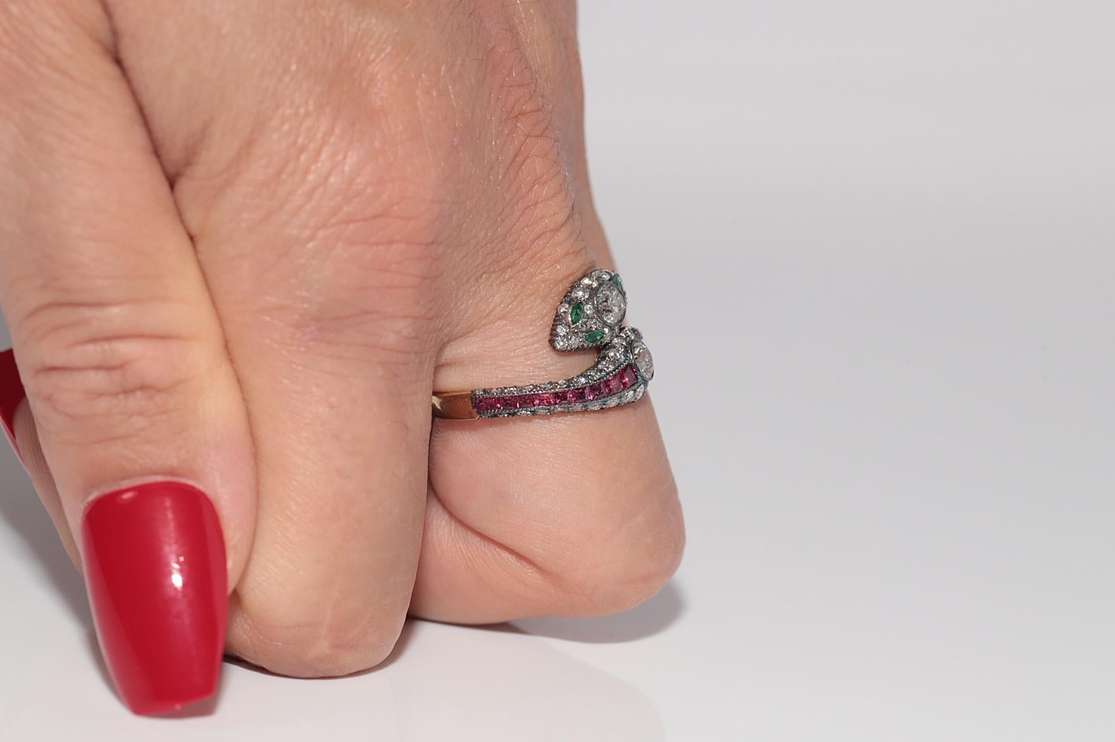 New Made 18k Gold Top Silver Natural Old Cut Diamond And Emerald Ruby Snake Ring en vente 10