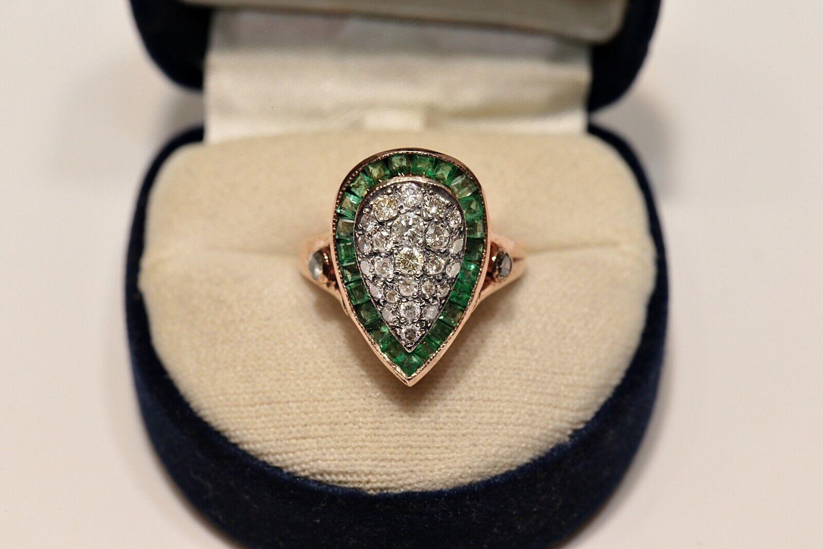 New Made 8k gold Natural Diamond And Caliber Emerald Decorated Ring  For Sale 7
