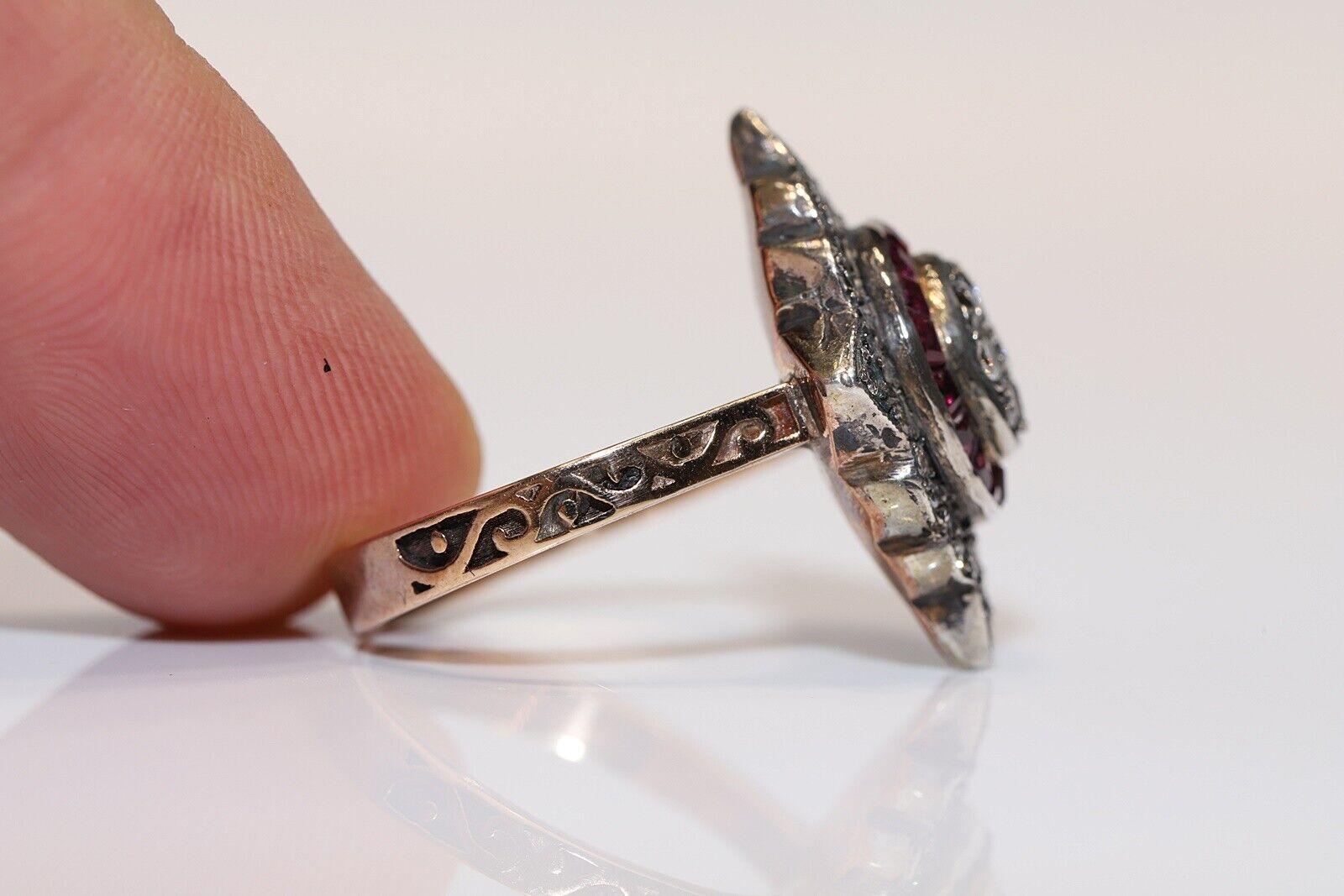 Bague navette en or 8 carats, diamant naturel et rubis calibré, neuve en vente 1