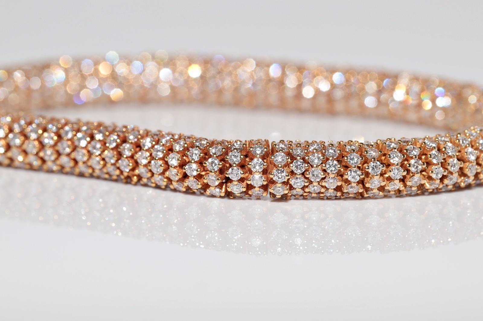 New Made Handcrafted 18k Gold Natural Diamond Decorated Strong Bracelet en vente 4
