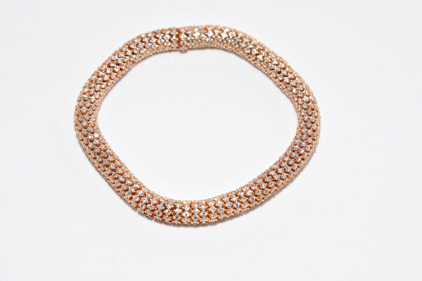 New Made Handcrafted 18k Gold Natural Diamond Decorated Strong Bracelet Pour femmes en vente