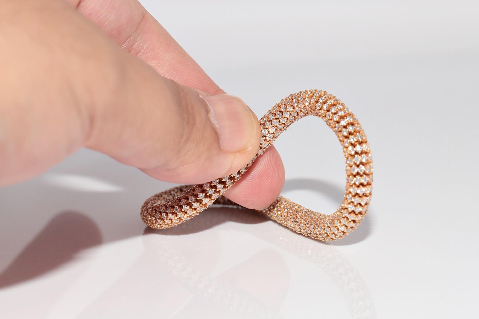 New Made Handcrafted 18k Gold Natural Diamond Decorated Strong Bracelet en vente 3