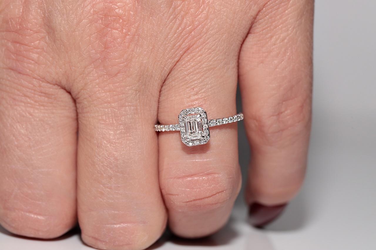 Anello solitario con diamante naturale taglio baguette in oro 14k di nuova produzione in vendita 10