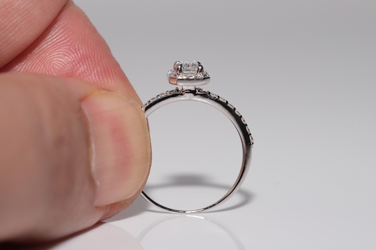 Anello solitario con diamante naturale taglio baguette in oro 14k di nuova produzione in vendita 2