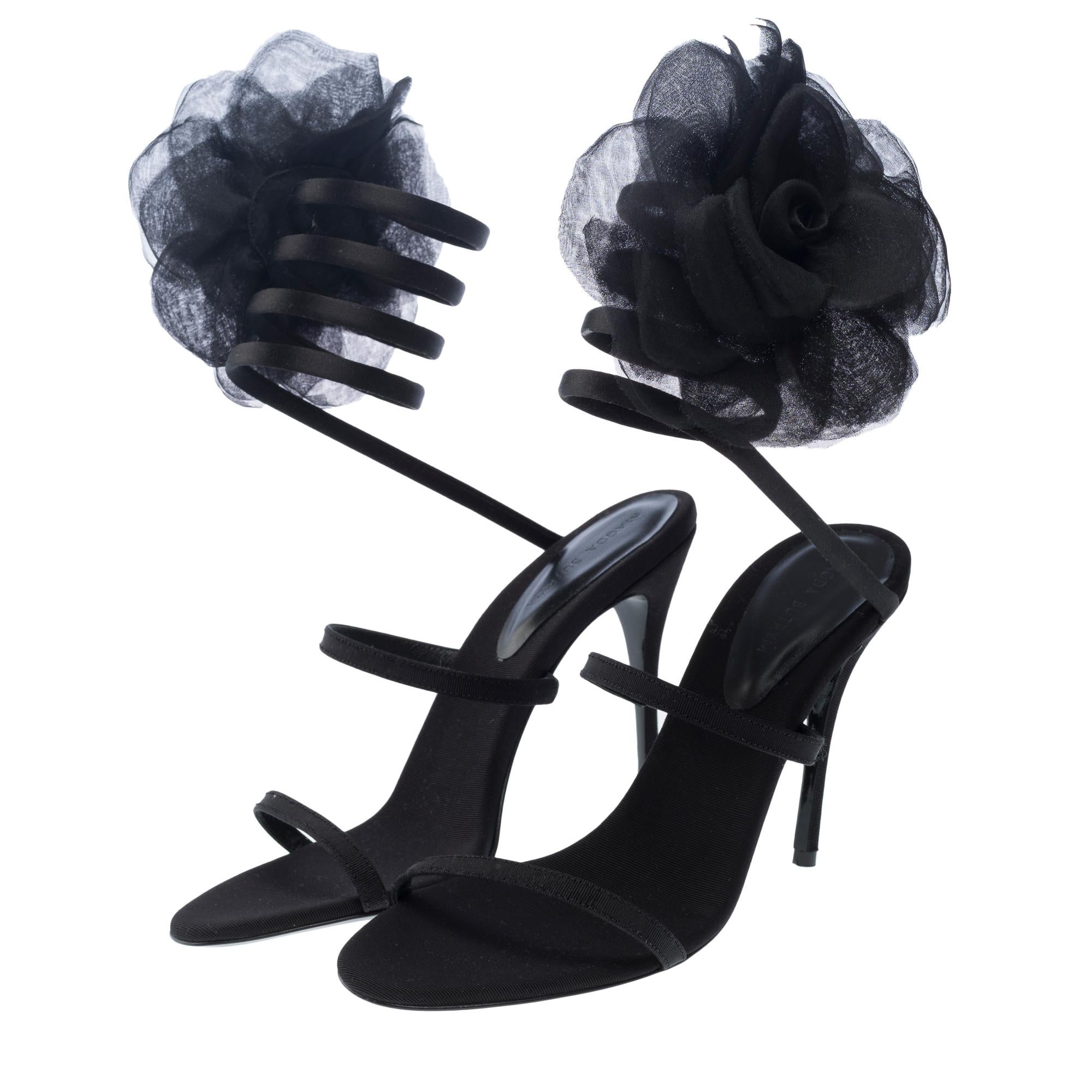 New Magda Butrym Peep Toe Mules in black satin , Size 39 In New Condition For Sale In Paris, IDF