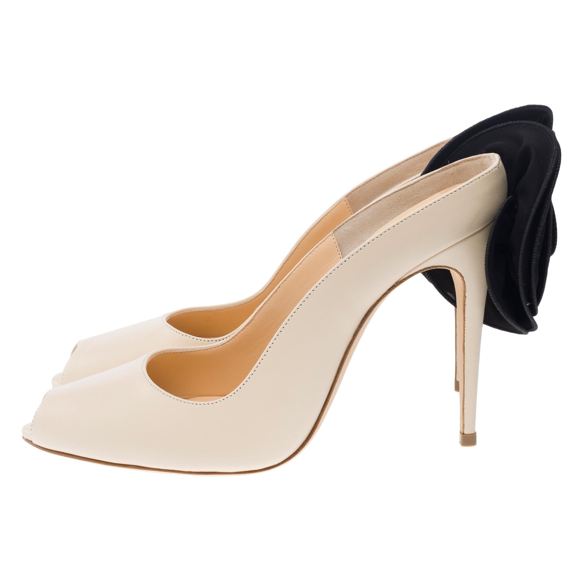 New Magda Butrym Peep Toe Mules in Cream leather , Size 38 For Sale 1