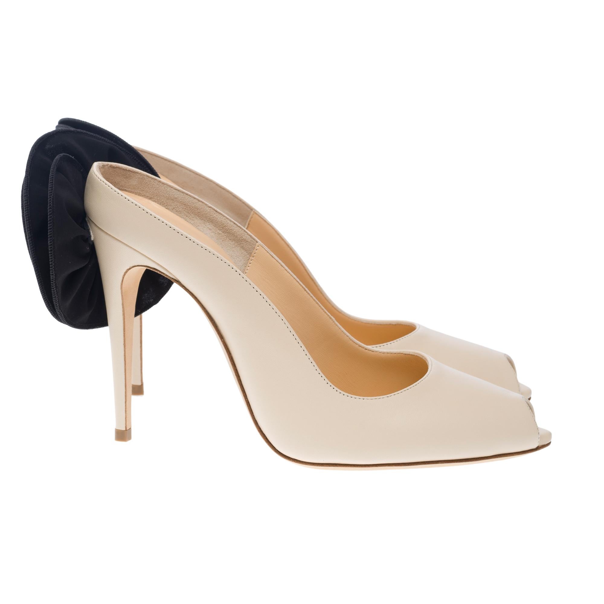 New Magda Butrym Peep Toe Mules in Cream leather , Size 38 For Sale 2