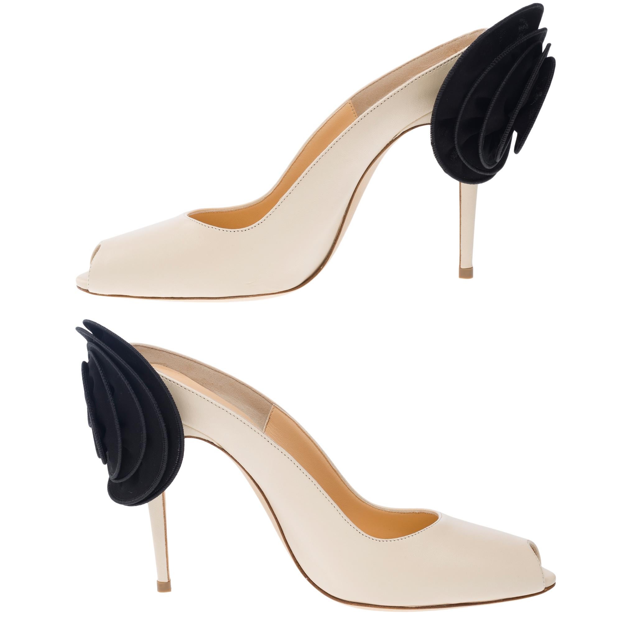 New Magda Butrym Peep Toe Mules in Cream leather , Size 38 For Sale 4