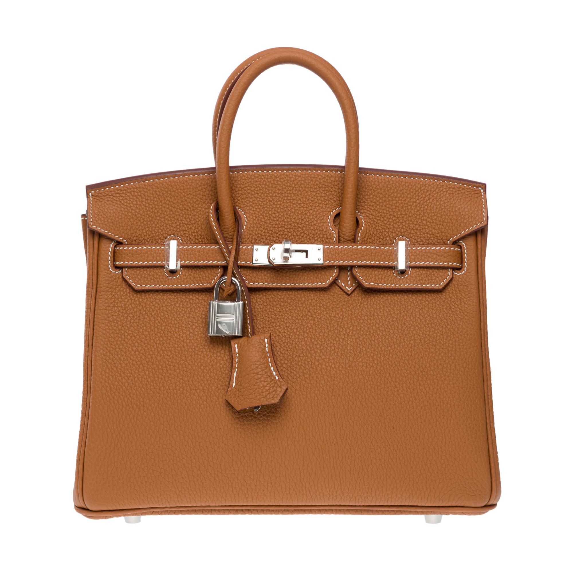 New Magnificent Hermes Birkin 25 handbag in Gold Togo leather, PHW In New Condition In Paris, IDF