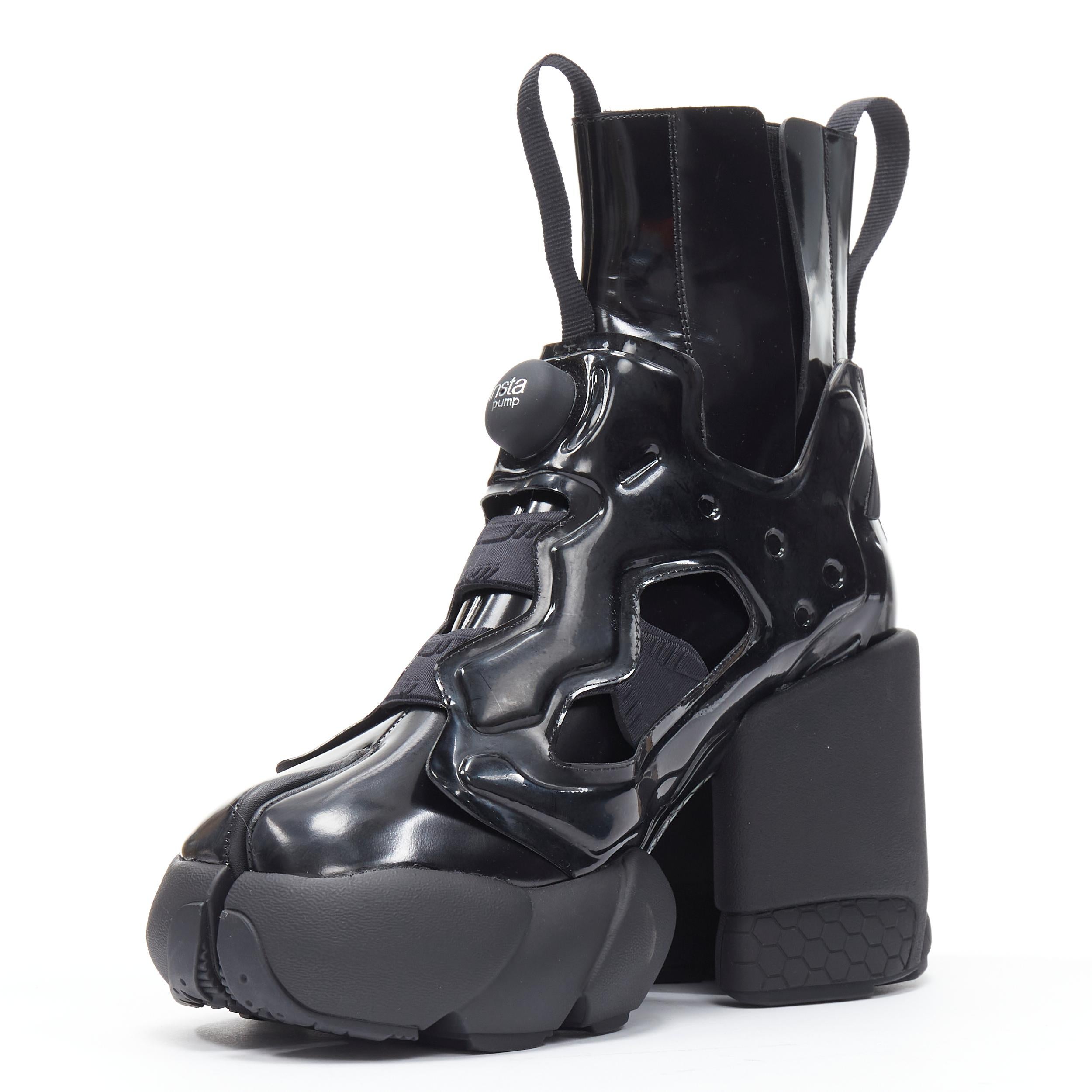 new MAISON MARGIELA REEBOK 2020 Runway Tabi Instapump black sneaker boot EU37 In New Condition In Hong Kong, NT