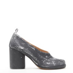 new MAISON MARGIELA Tabi split camel toe black silver paint ankle pump EU39 US9