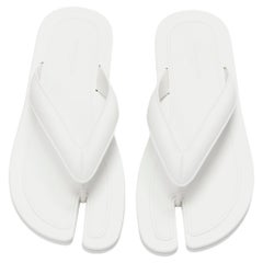 new MAISON MARGIELA Tabi white topstitch rubber flip flop thongs sandals EU39