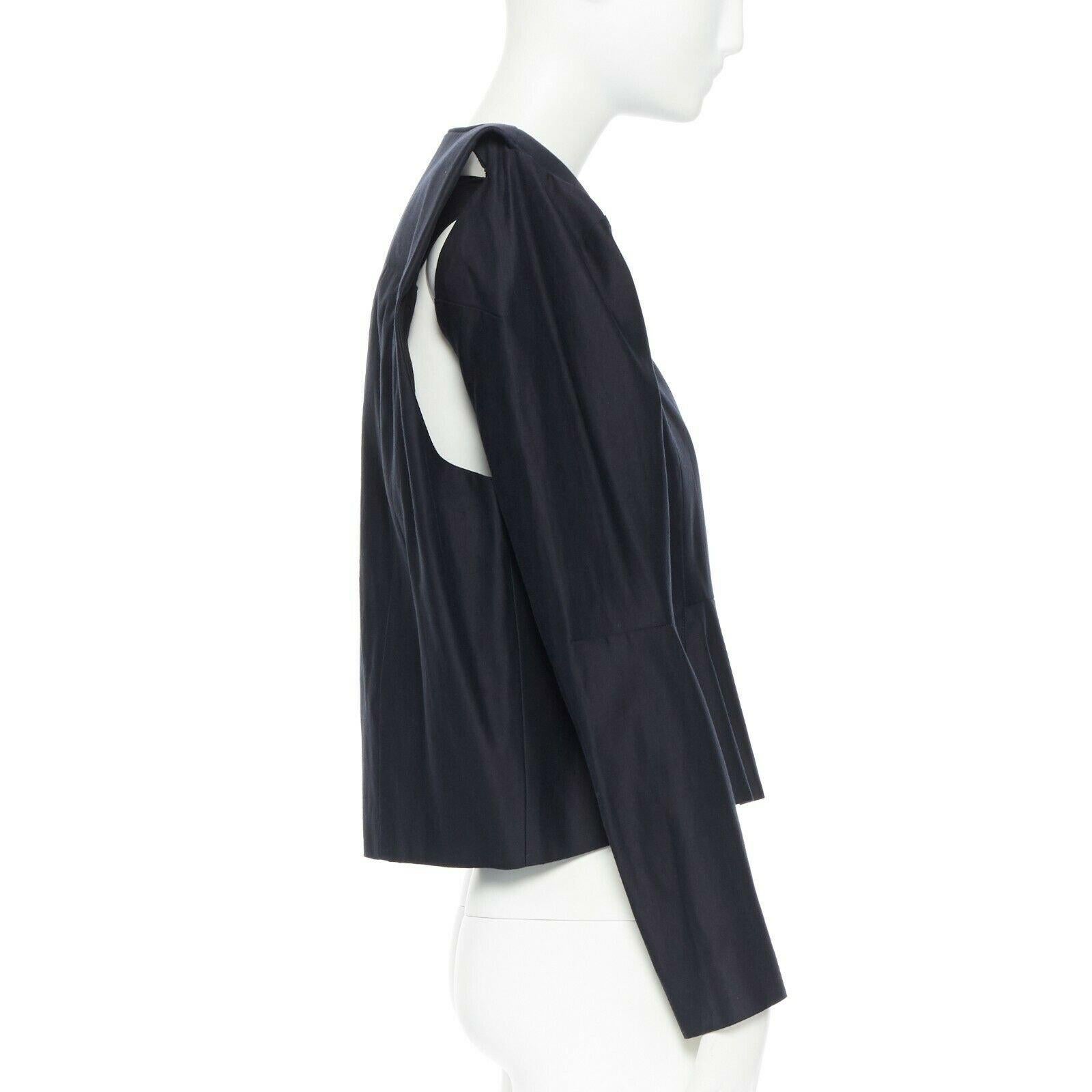 new MAISON MARTIN MARGIELA navy paperboard padded shoulders jacket IT38 XS 
Reference: KNHO/A00001 
Brand: Maison Margiela 
Designer: Martin Margiela 
Material: Cotton 
Color: Blue 
Pattern: Solid 
Extra Detail: Margiela signature style. Paperboard