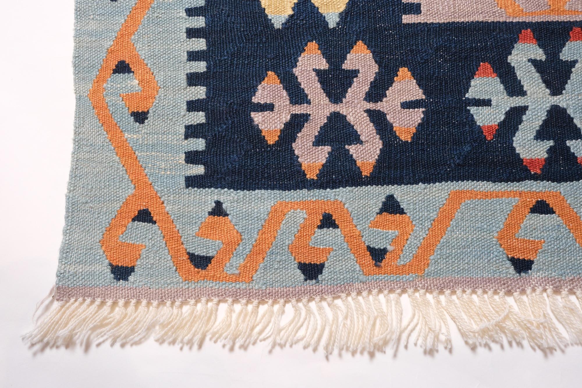 New Manisa Fine Handwoven Modern Kilim West Anatolian Rug Turkish Wool Carpet Tejido a mano en venta