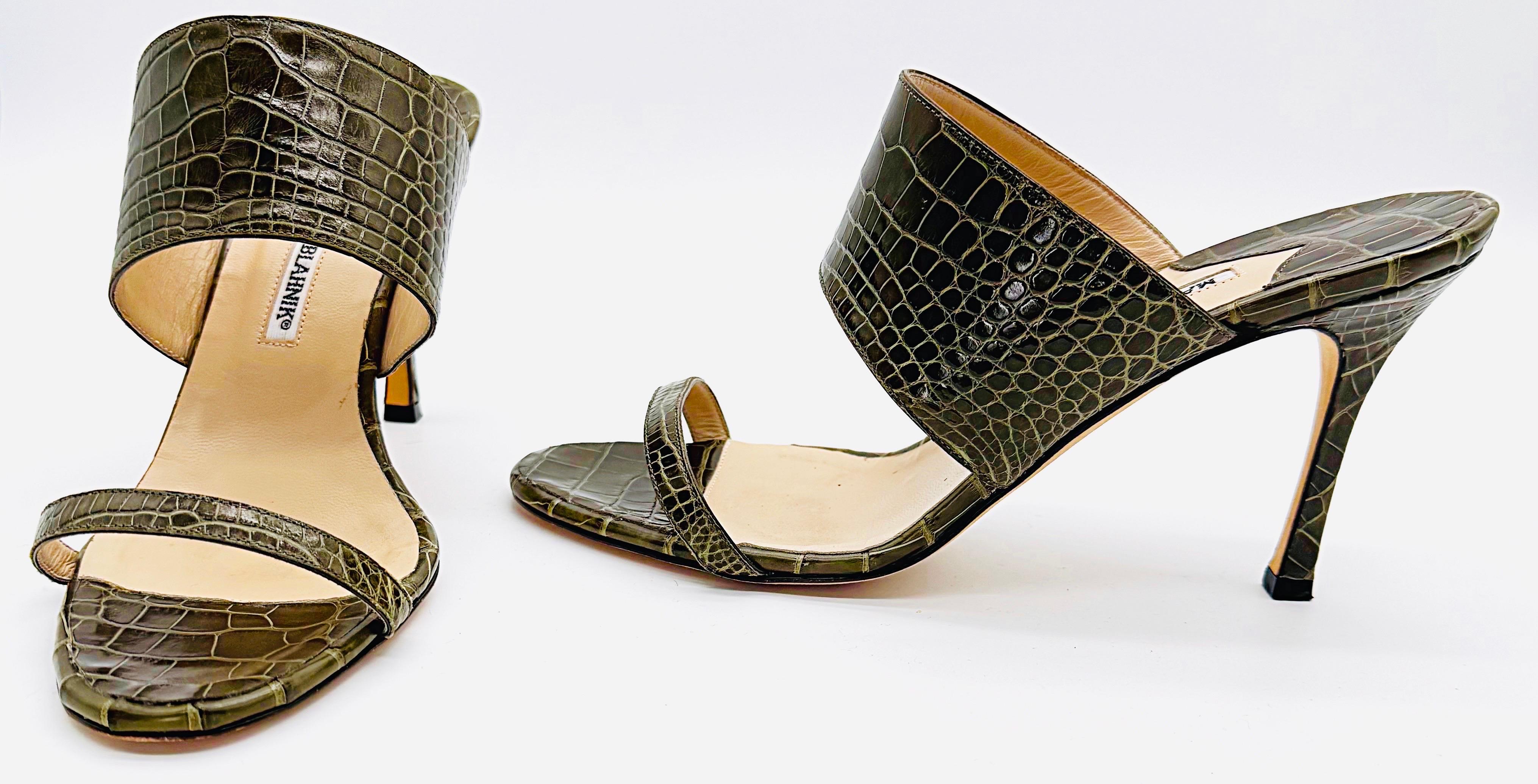 New Manolo Blahnik $2, 900 Size 39.5 Genuine Alligator Olive Green Heels Sandals For Sale 8