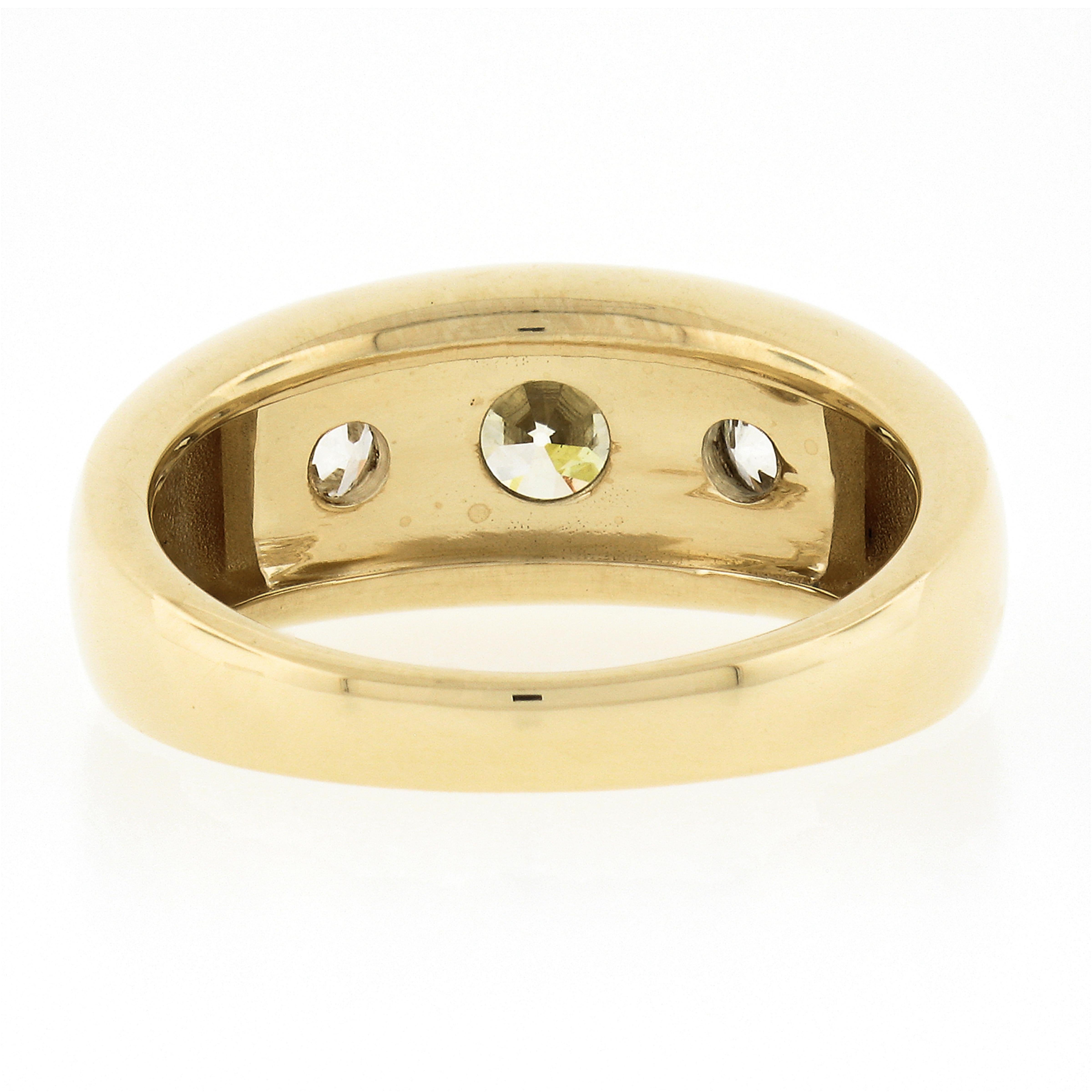 NEW Mens 18K Yellow Gold 1.96ct GIA Old European Diamond 3 Stone Gypsy Band Ring en vente 3