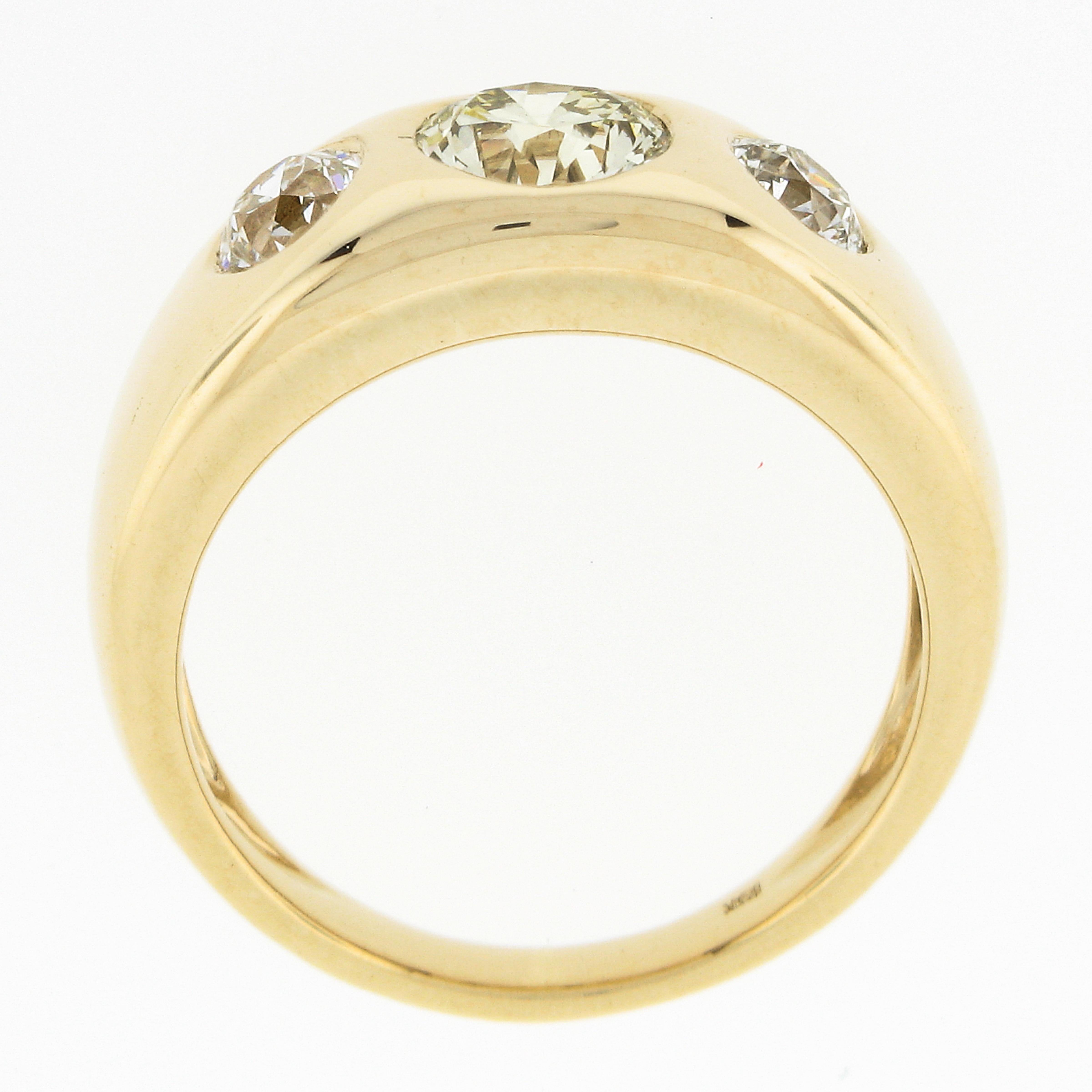 NEW Mens 18K Yellow Gold 1.96ct GIA Old European Diamond 3 Stone Gypsy Band Ring en vente 4
