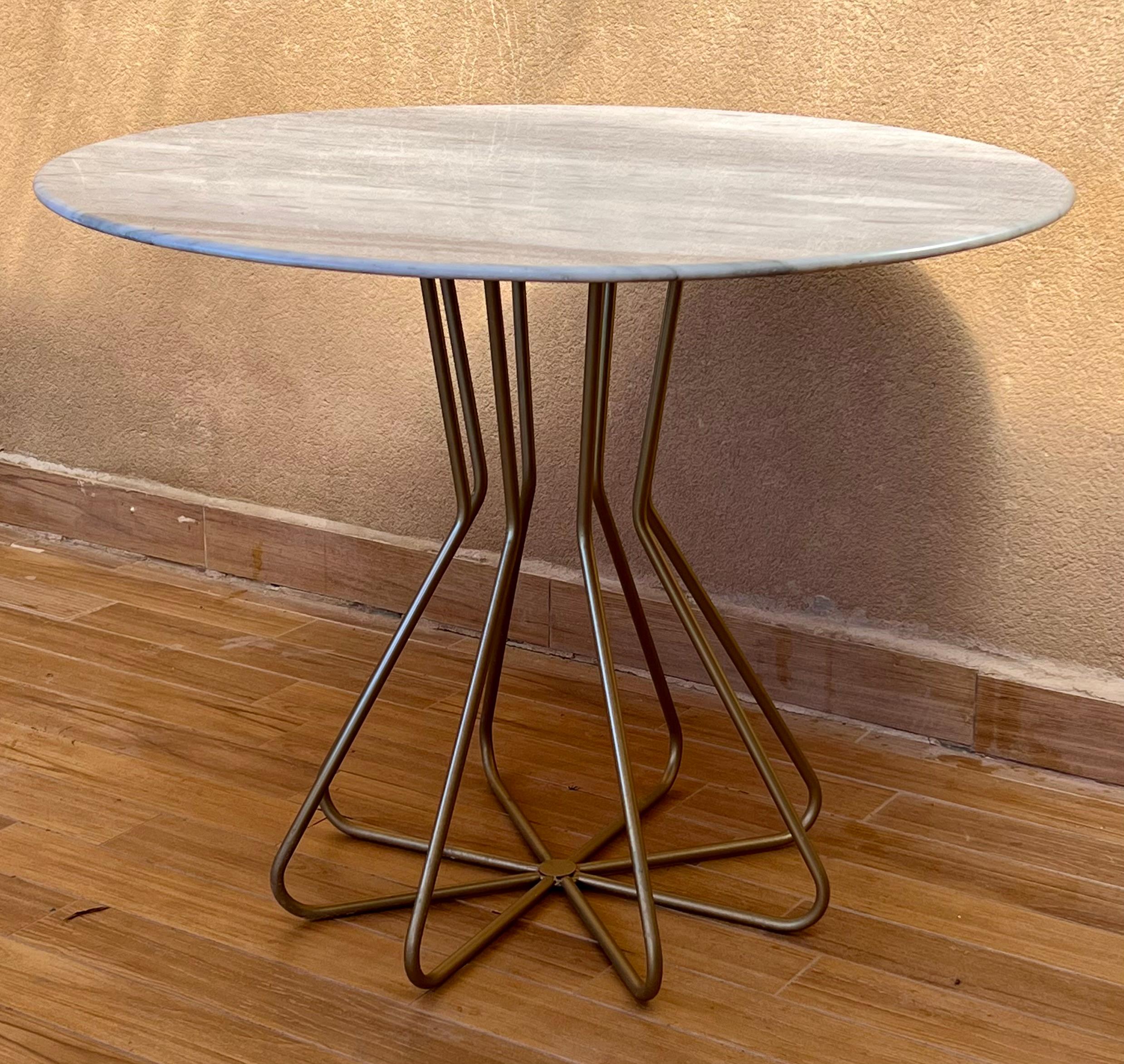New metal fleur side table with wood top indoor and outdoor
You can choose color base and top materials like glass, marble, wood or metal.