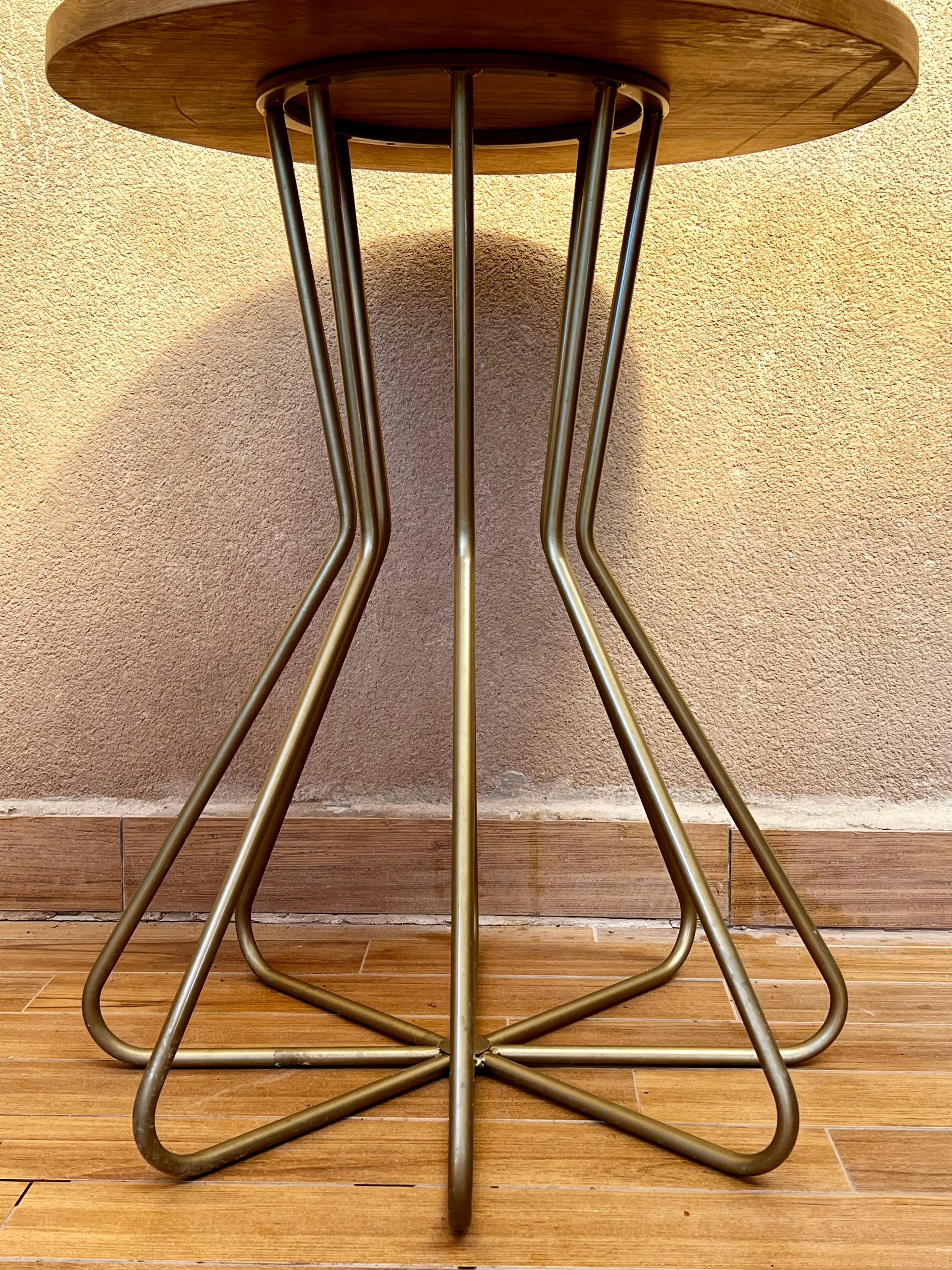 New Metal Fleur Side Table with Wood Top, Indoor and Outdoor For Sale 2